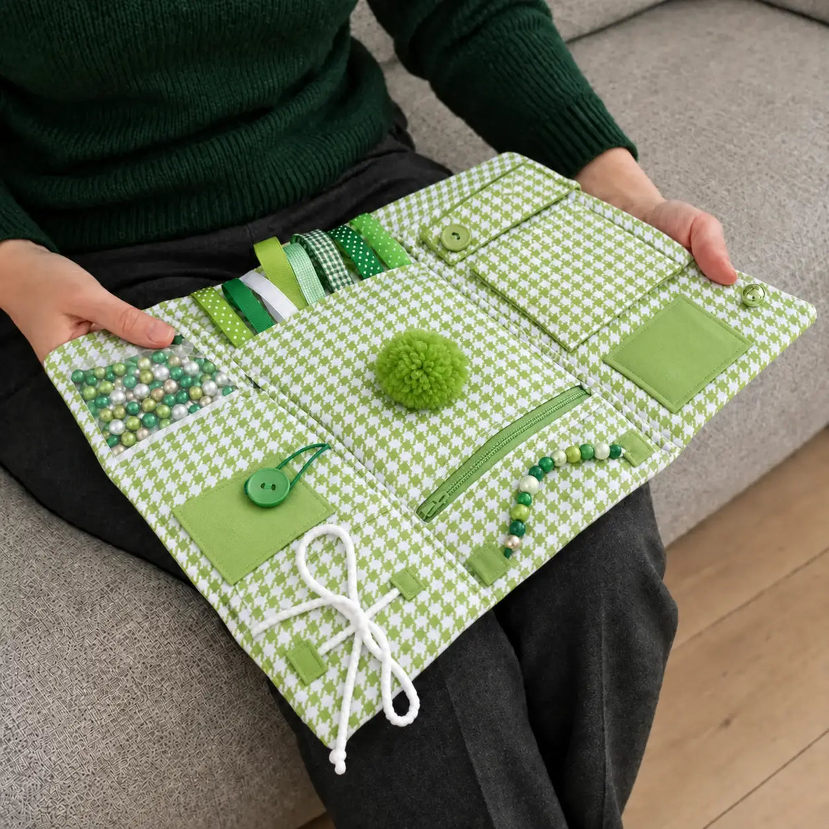 Fidget- & Beschäftigungsdecke aus Baumwolle – 40 × 50 cm