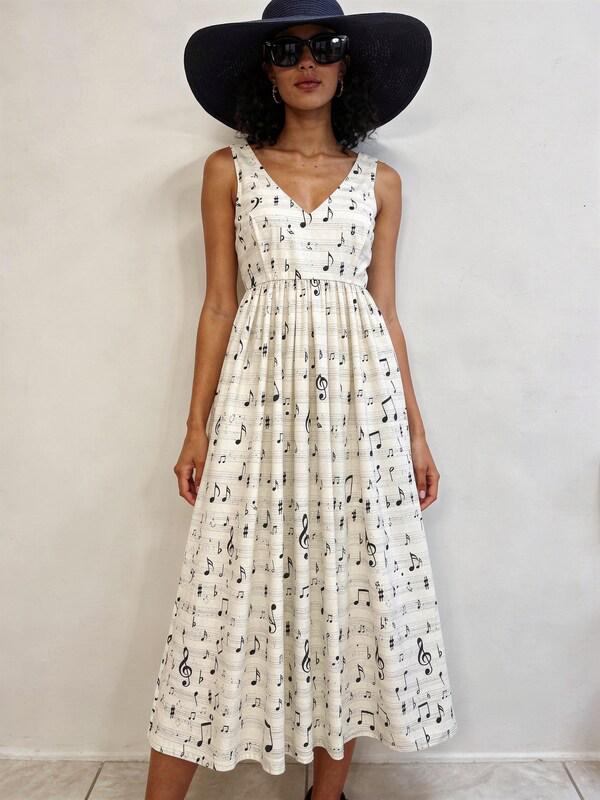 Sonniges Sommerkleid für einen entspannten Tag